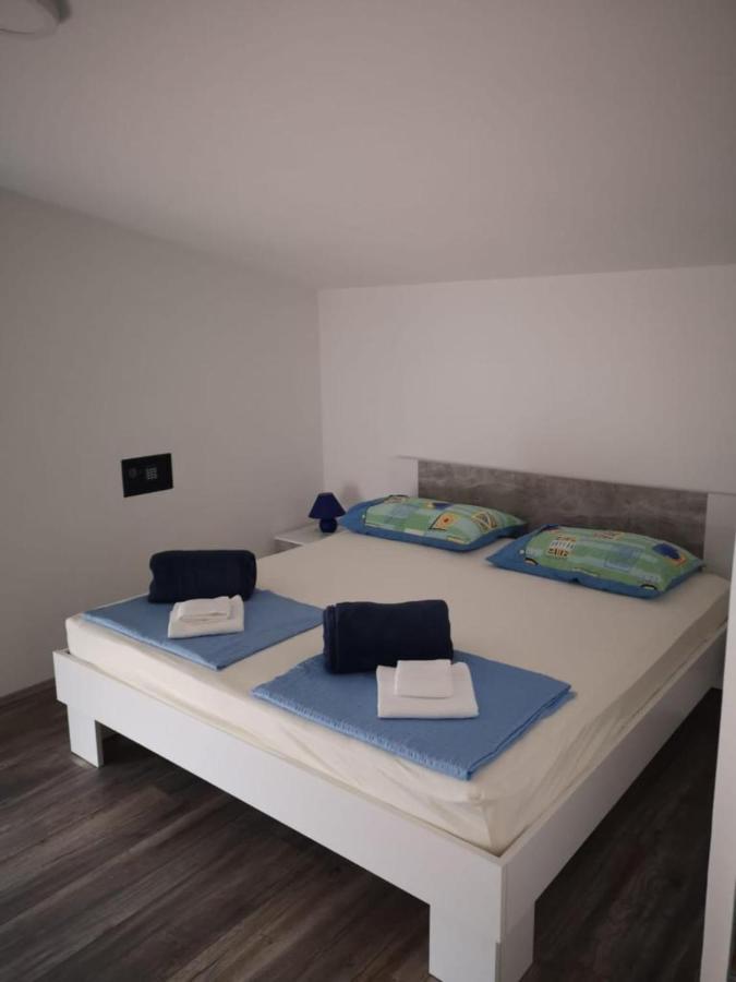 Apartments Tara Ražanac Kültér fotó