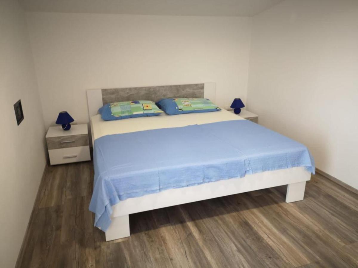 Apartments Tara Ražanac Kültér fotó