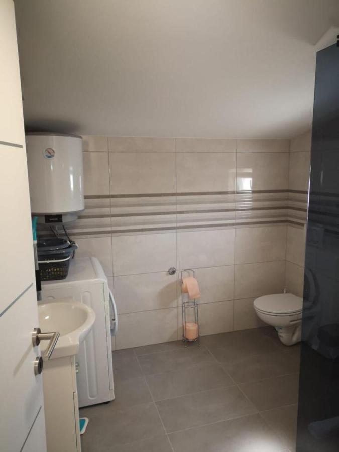Apartments Tara Ražanac Kültér fotó